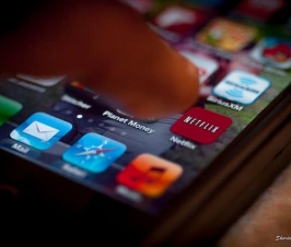 Review of the Top 3 Entertainment Mobile Apps in Singapore