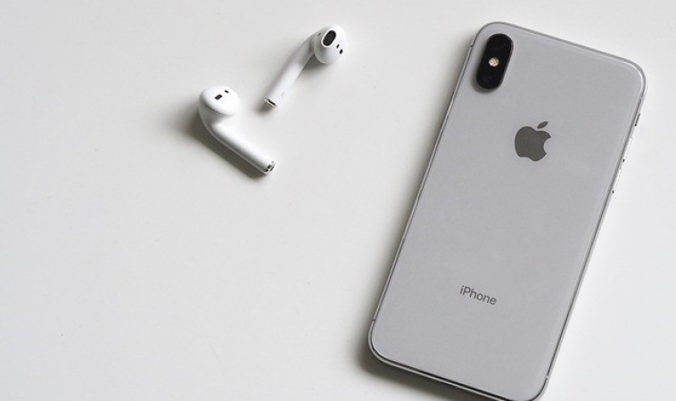 Useful Tips that You Need to Know When Designing Mobile Apps for iPhone X Useful Tips that You Need to Know When Designing Mobile Apps for iPhone X