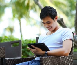Review of the Top 3 Personalization Mobile Apps in Singapore